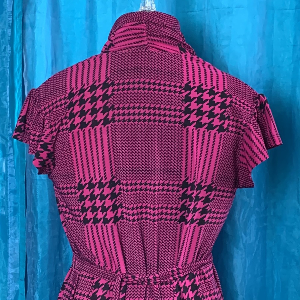 EYE CATCHING Houndstooth Dress (L) - Picture 4 of 5